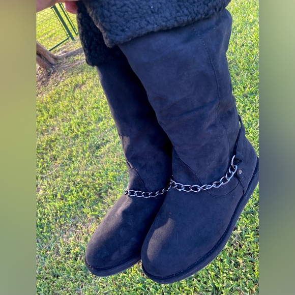 G by GUESS BOOTS — BLACK VEGAN SUEDE — UGG LOOK - Picture 13 of 15